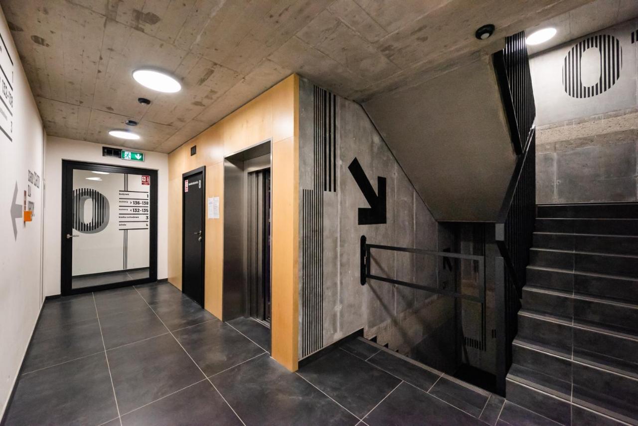 Wola Cosy White Apartment ワルシャワ エクステリア 写真